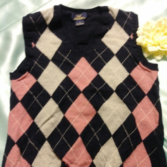 Toddler Boys sweater and 2 vest Bundle - Picture 5 of 6